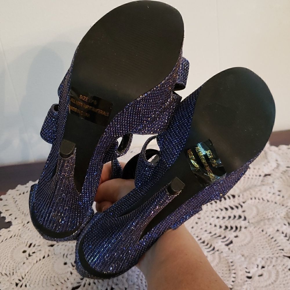 EUC Qupid Glittery Blue Platform Heels Sz 7.5 - Picture 6 of 9